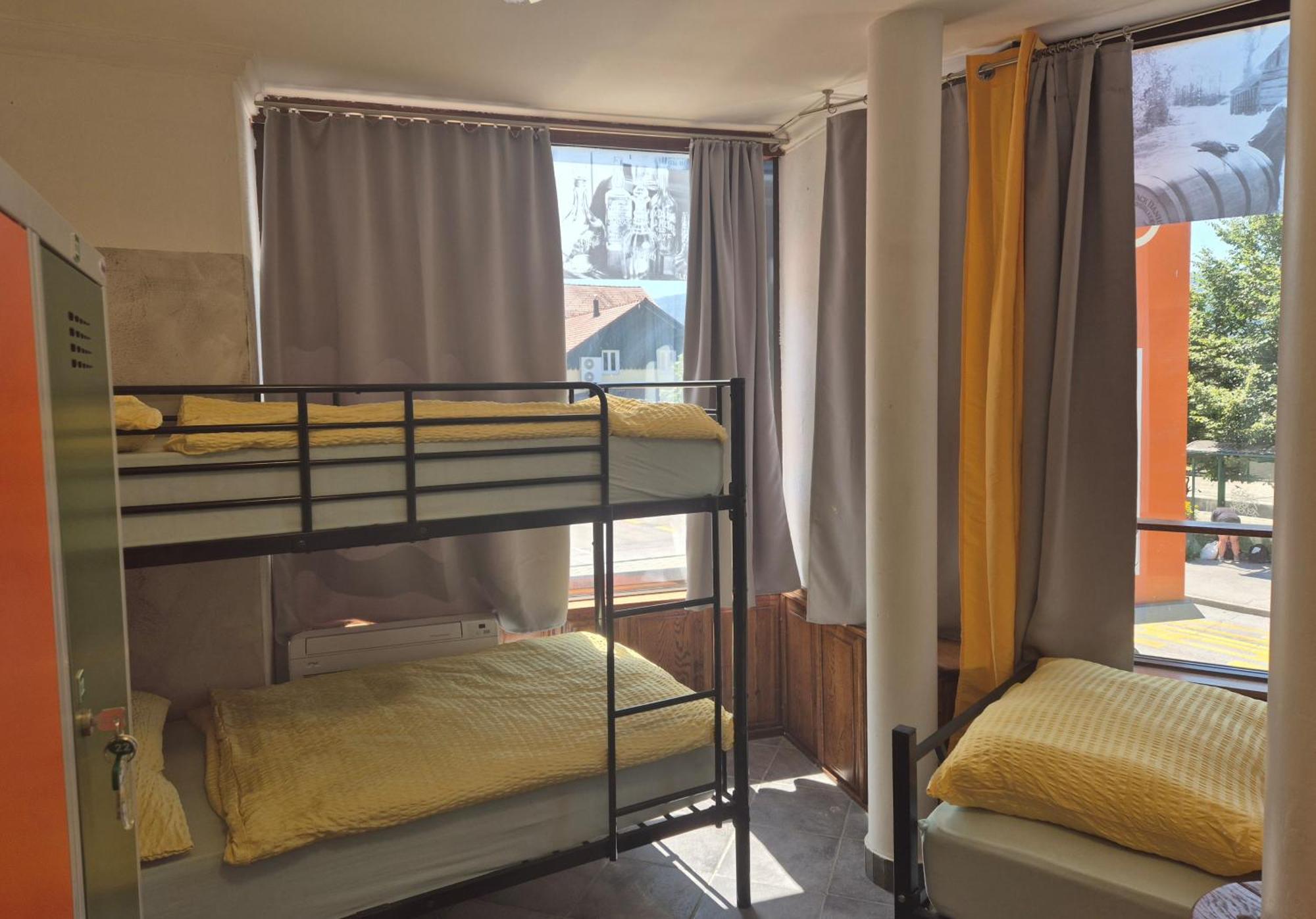 Bled Lesce Station Rooms And Beds エクステリア 写真